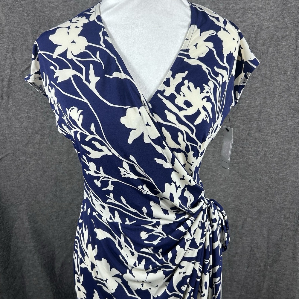 Maggy London Wrap Dress Knee Length Size 6 Blue White Floral Career Office